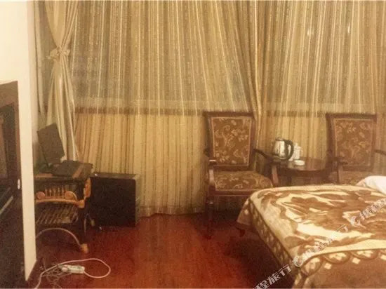 Hongyan Business Hotel