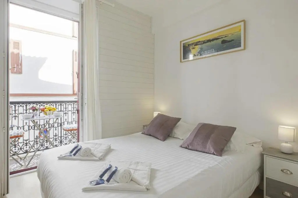 Charming flat 4 minutes from the Grande Plage of Biarritz away - Welkeys