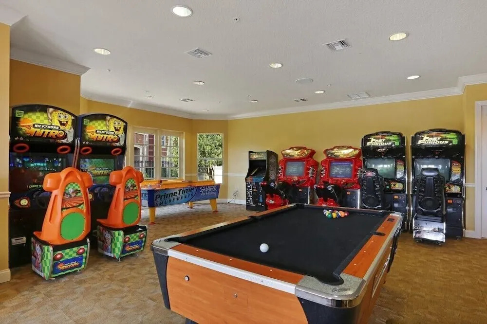 3 Bedroom Modern Townhome 4003 Townhouse