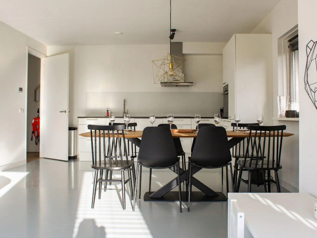 Villa in Friesland with Jetty and Fenced Garden