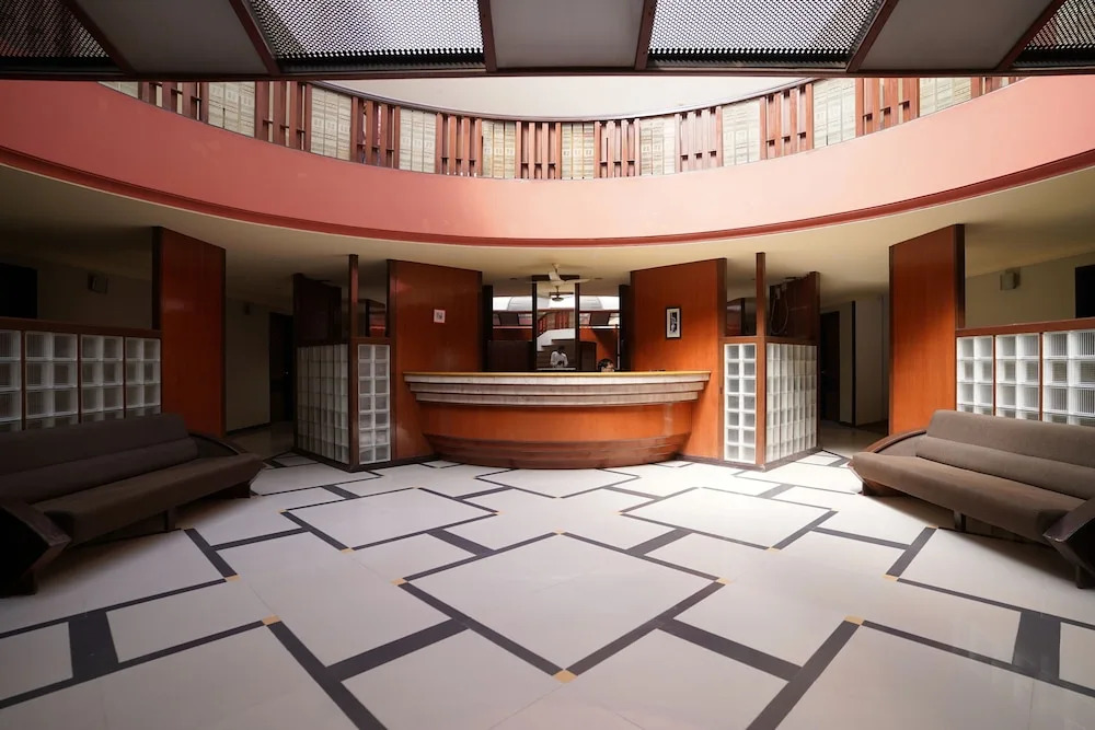 Hotel Metropolis