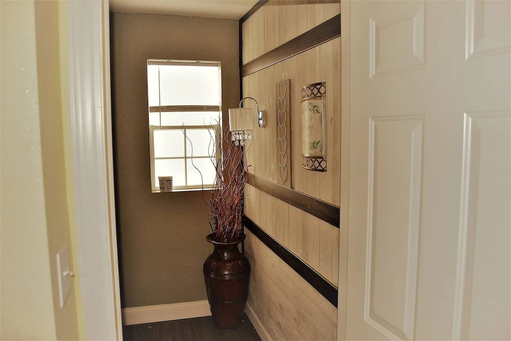 The Gateway - a Beautiful Relaxing Three Bedrooms Apartment