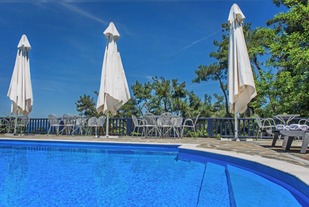 Leandros Hotel