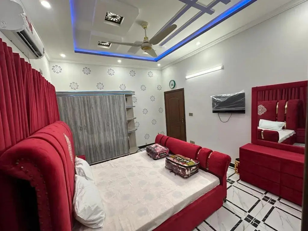 Cheerful VIP Apartments Villa