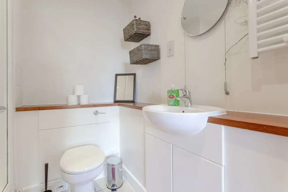 Cosy 2 Bedroom Flat Next To Quiet Park