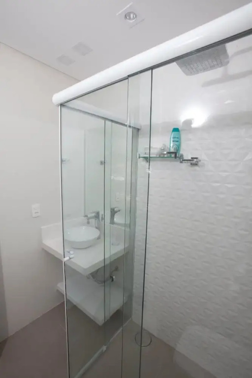 FL002 2 Bedroom Apartment By Senstay