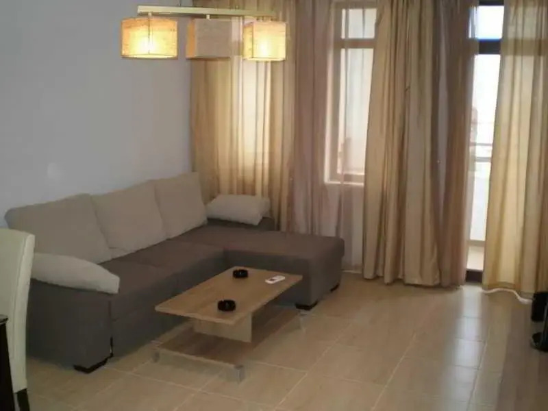 Etara 1