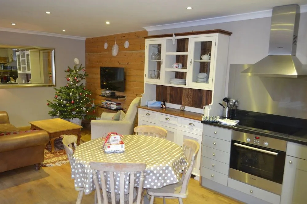Poundgate Park Holiday House