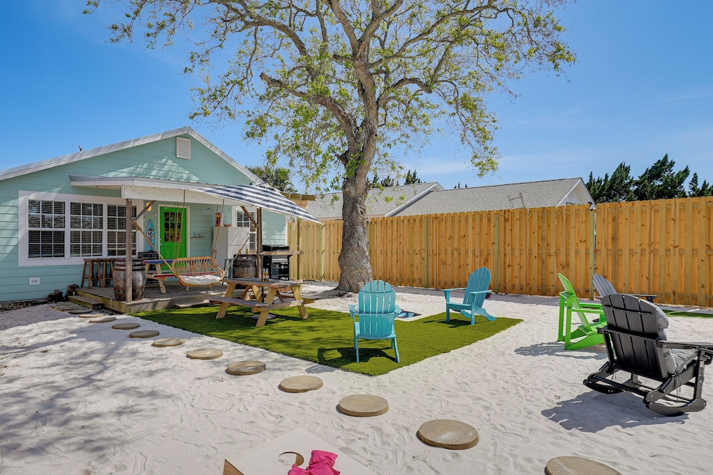 100 Ft to Shore! PCB Home w/ Outdoor Entertainment