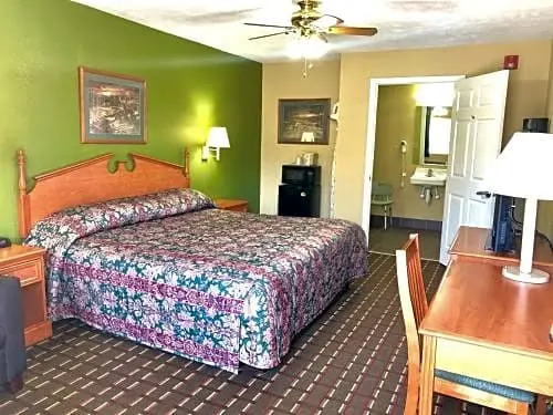Deerfield Inn