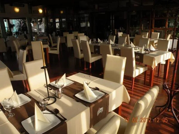 Lugas Hotel