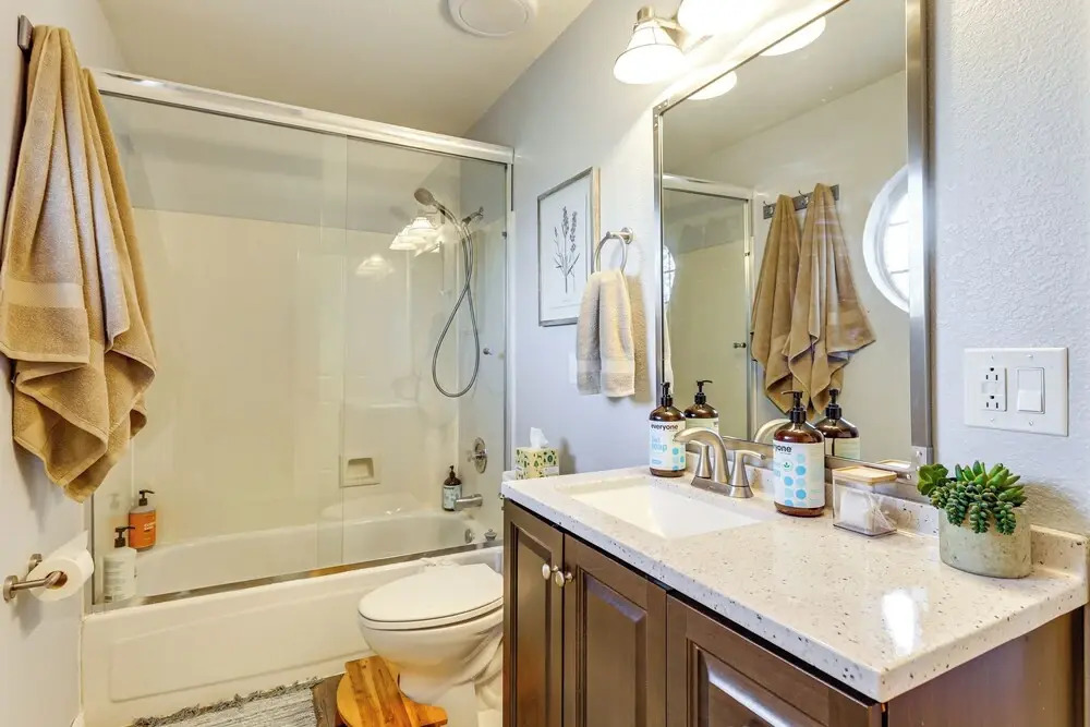 < 1 Mi to Light Rail! Centennial Condo w/ Balcony