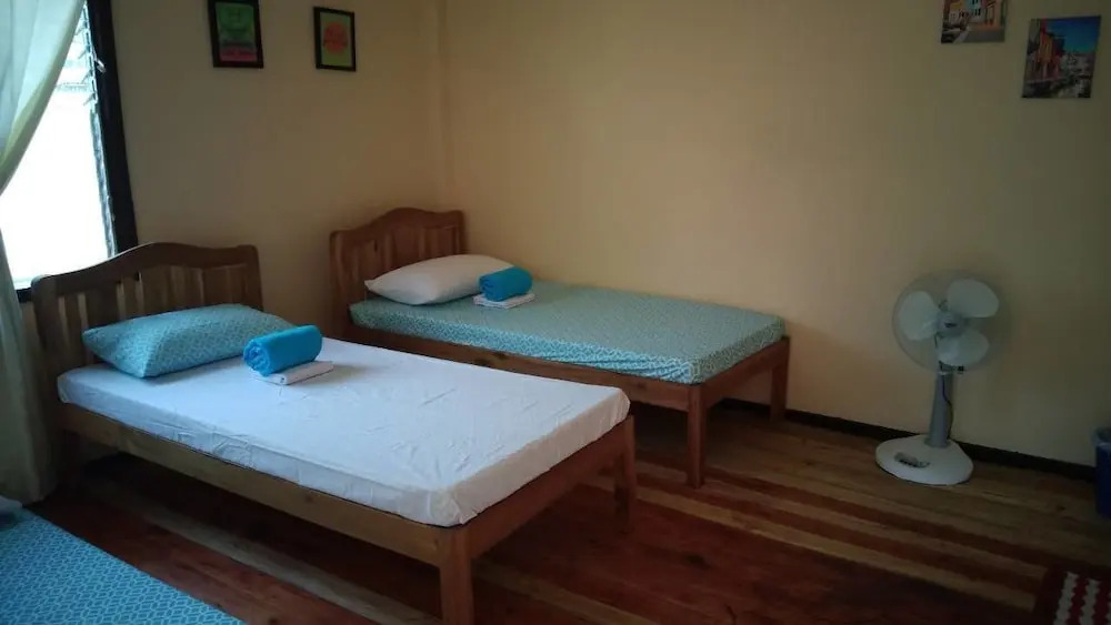 Nelmanns Nipa Huts