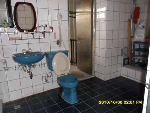 Ku Shan Yuan Hotel-No Lift