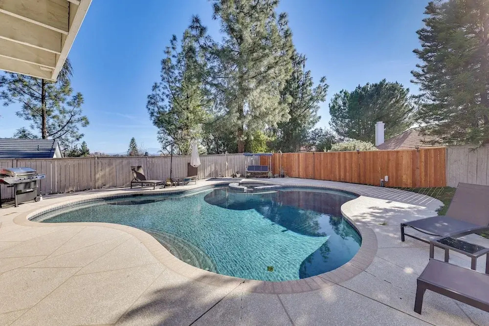 Lake Elsinore Home w/ Pool - 44 Mi to Disneyland!