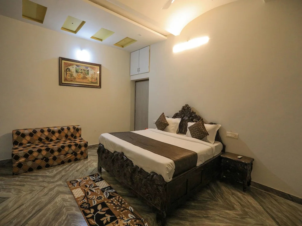 OYO 10286 Home Heritage Stay Goverdhan Vilas
