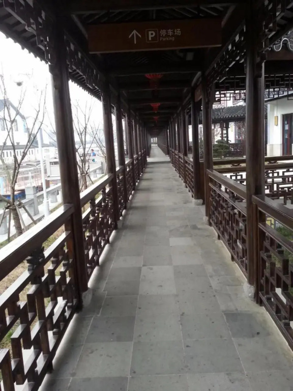 Suzhou Luzhi Riverside Inn Hostel