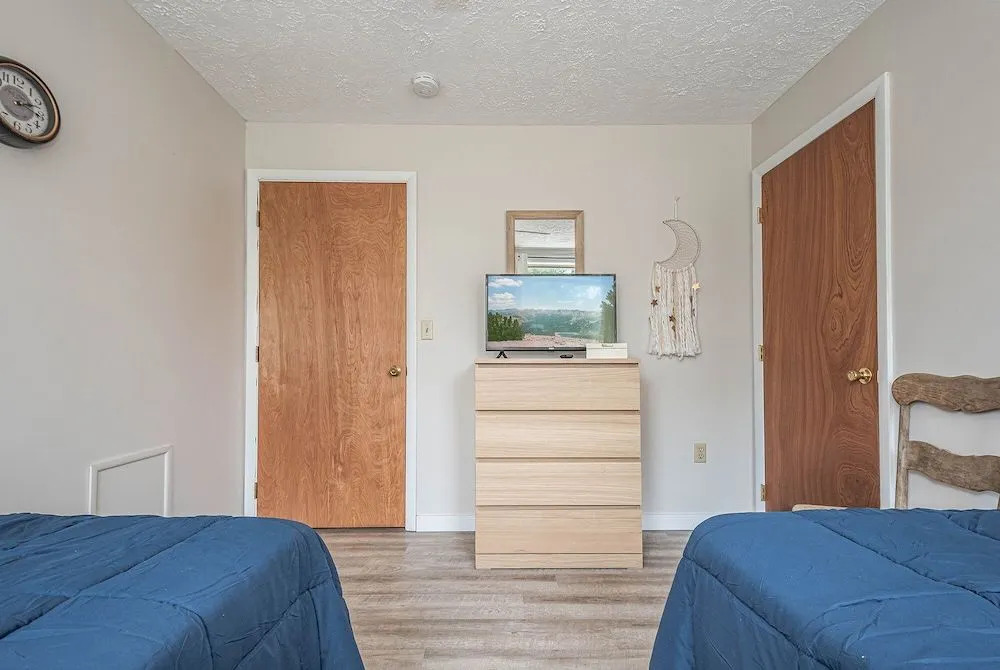 Big Dipper Lodge