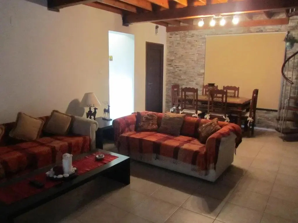 Vineland Cottage Free Wi-fi Big Pool With Walk in Steps