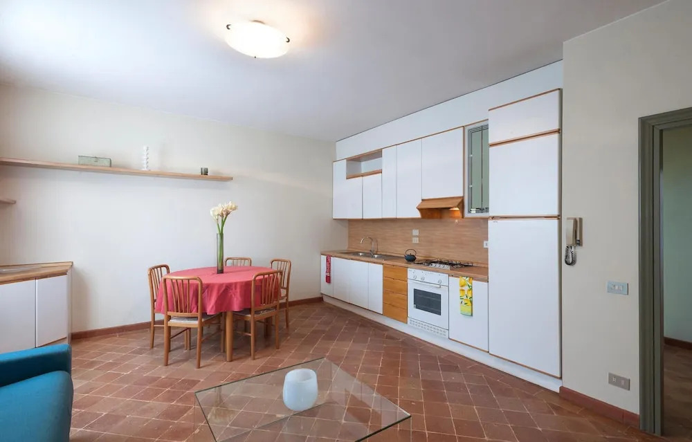 Stunning Apartment in Pesaro With Wifi and 2 Bedrooms