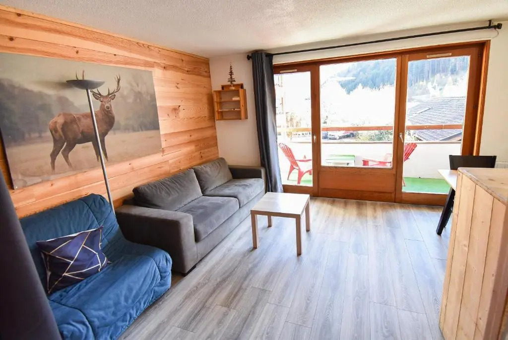 L'Enchalpe, Grand et lumineux studio avec coin montagne 4-6 pers, 60m des pistes, PISCINE COUVERTE, grand balcon expo EST, DRAPS NON COMPRIS