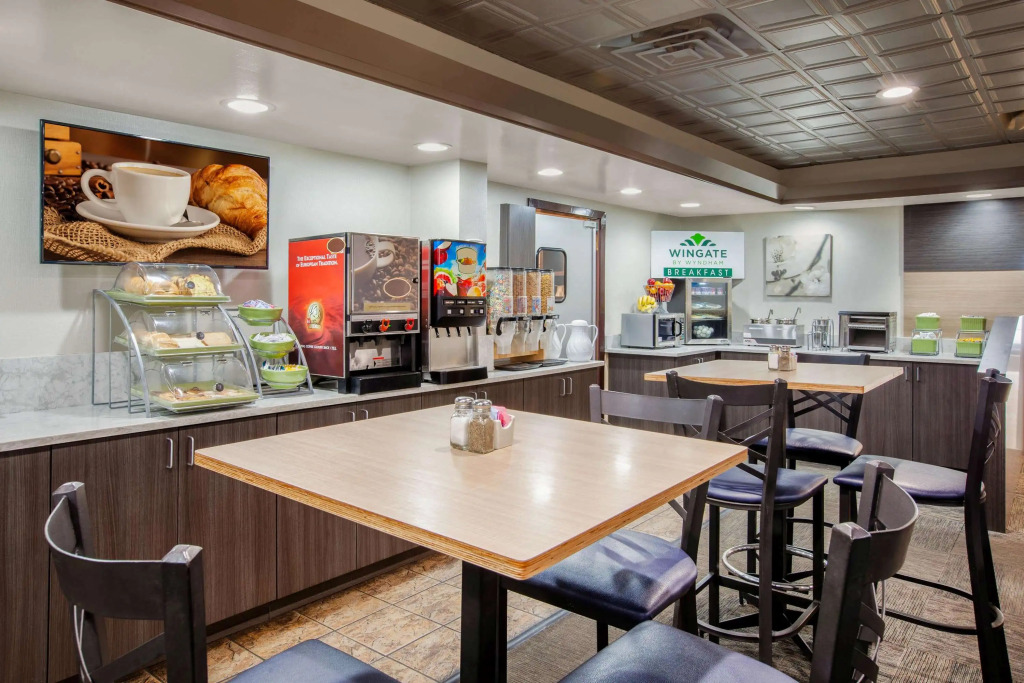 Wingate by Wyndham Detroit Metro Airport