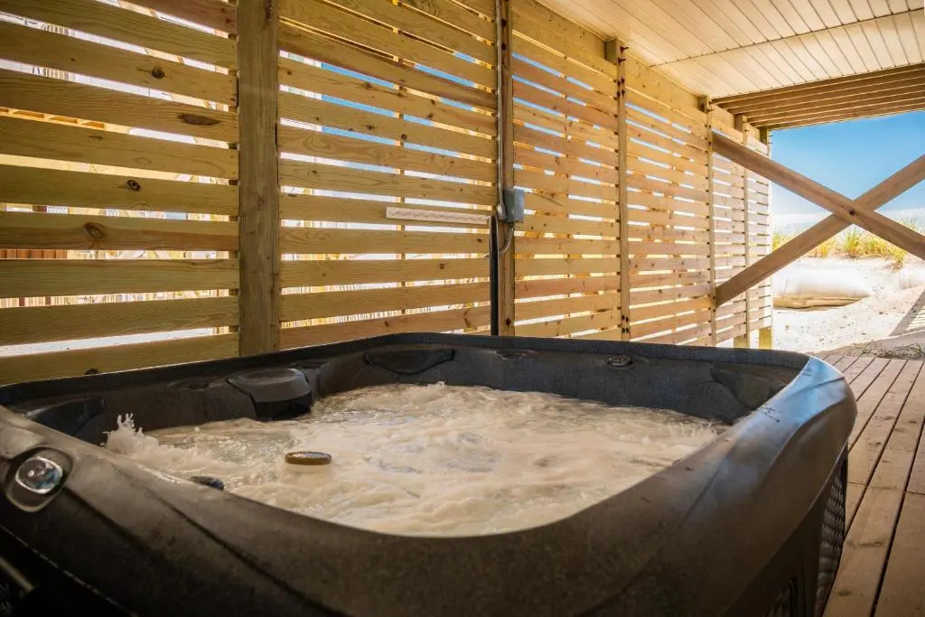 Casa Bianca by Oak Island Accommodations