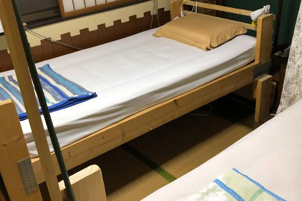 Guesthouse Angoso - Hostel