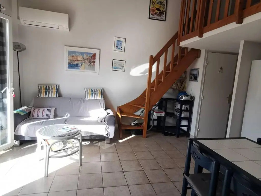 Villa rénovée climatisée avec piscine et parking proche mer - FR-1-607-107