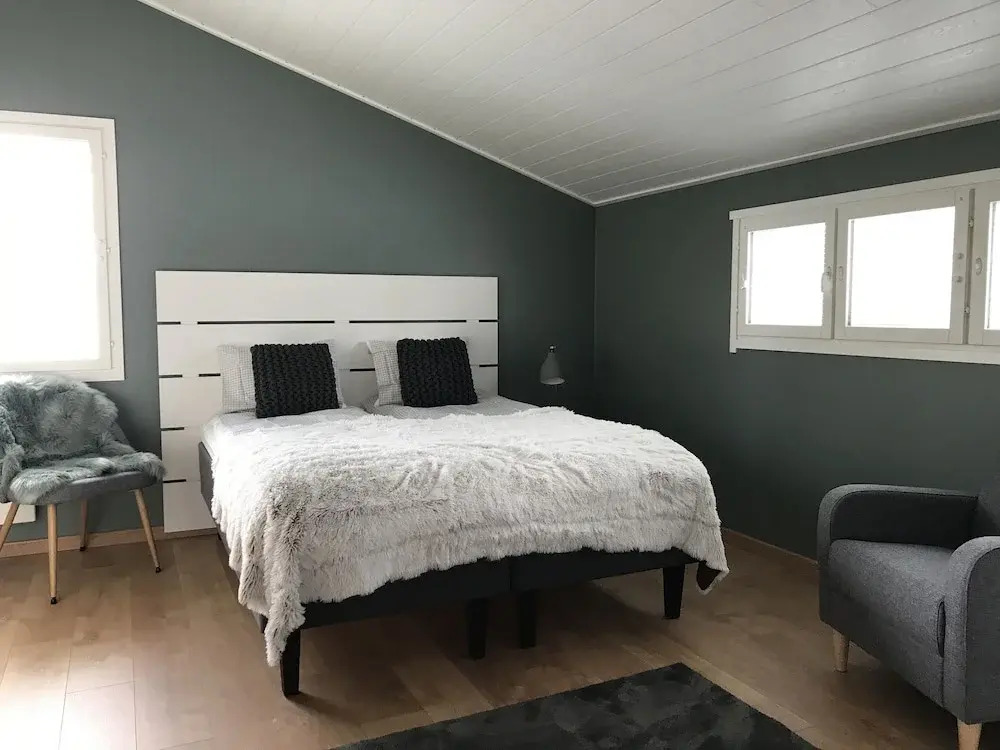 Iisakki Guest House