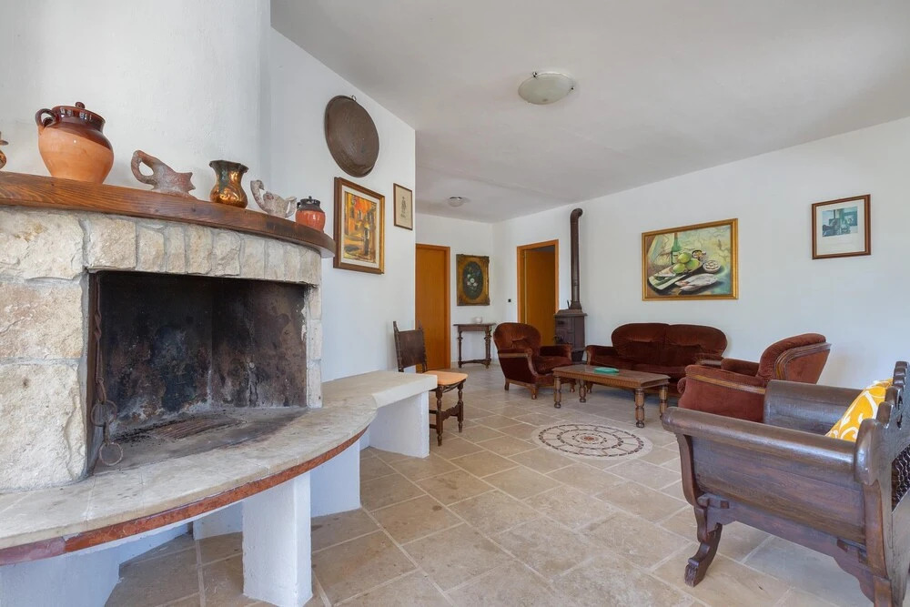 3593 Casina Cazzato by Barbarhouse