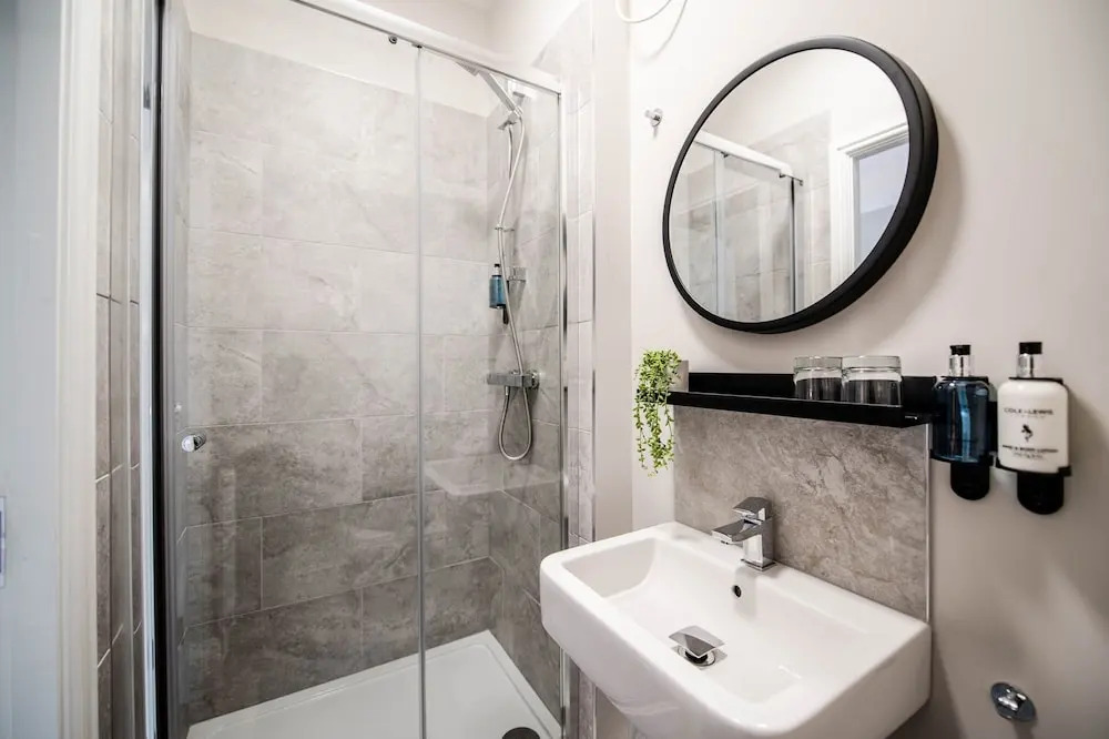 Karah Suites - Leeds Luxury Apartments