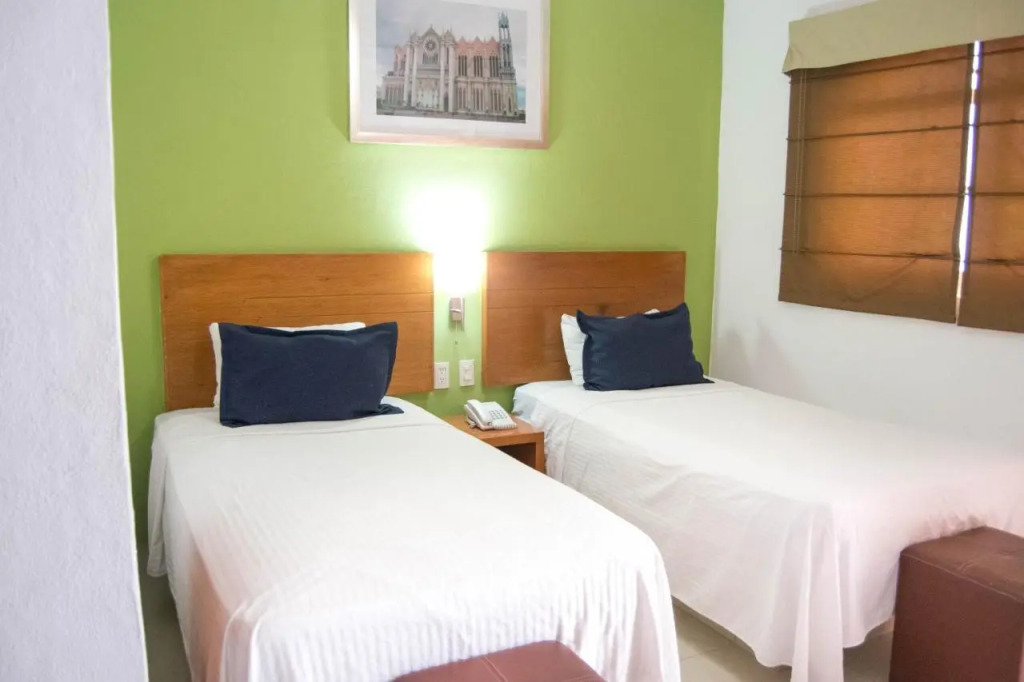 Hotel River Poliforum