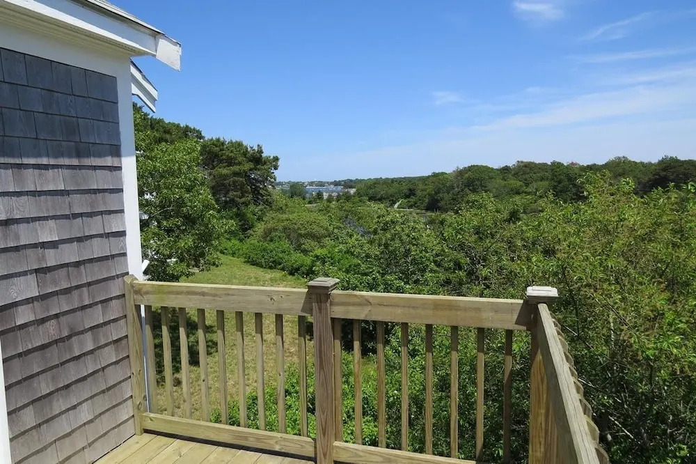 18 Squanto Drive - Three Bedroom House