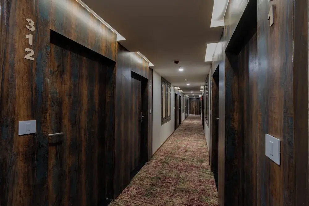 Hotel TGR