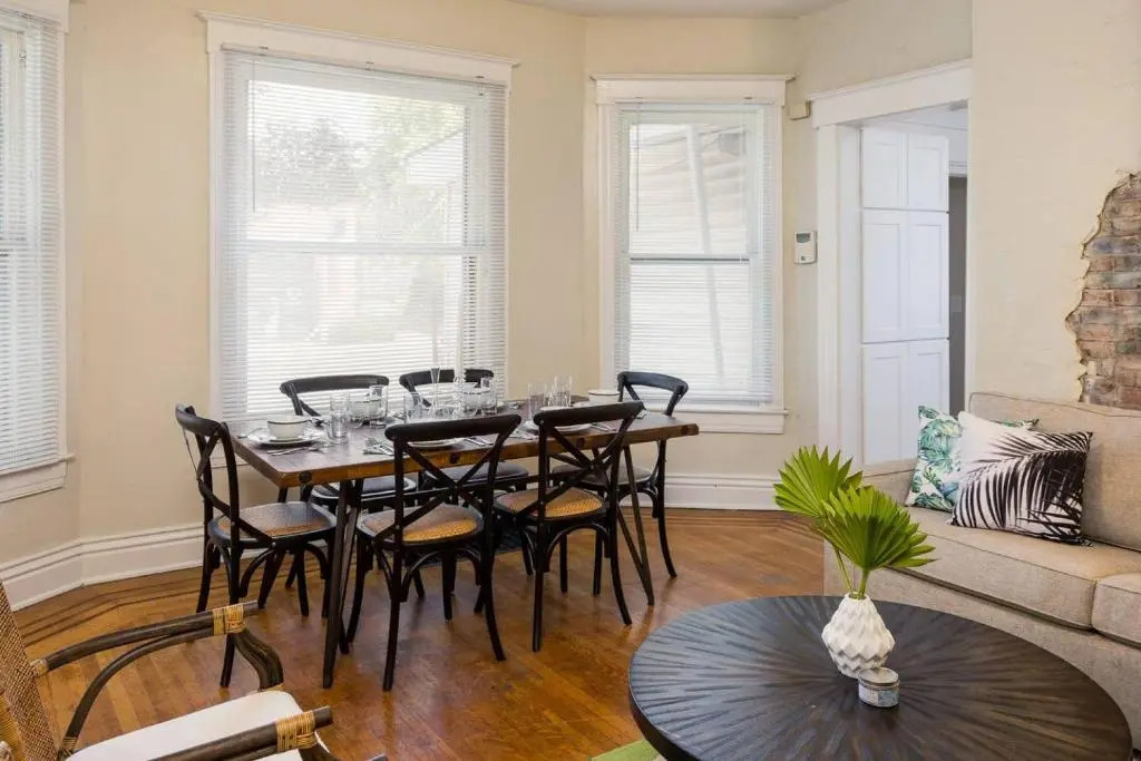 1858 Edgeland Avenue, Unit One