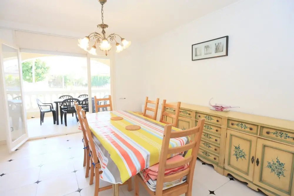 Casa Vista a la Piscina Para 8 Personas en Cambrils