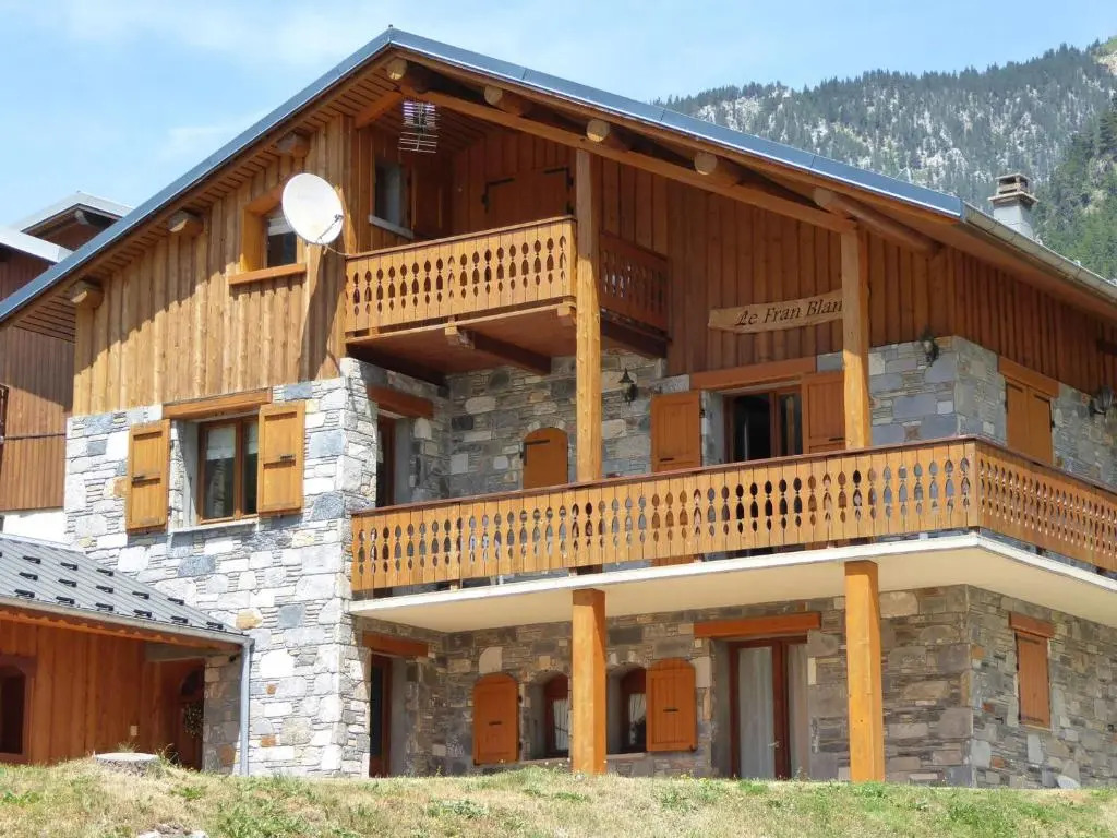 Chalet 5 pièces lumineux près des pistes, 10 personnes - FR-1-464-169