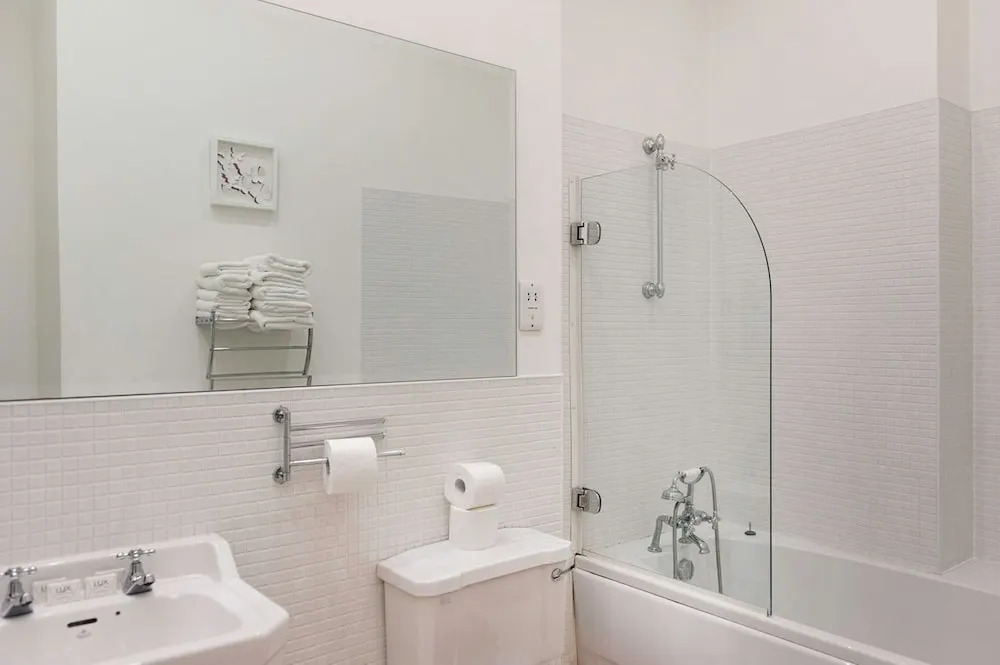 Metrostays - O'Connell Street 84-1