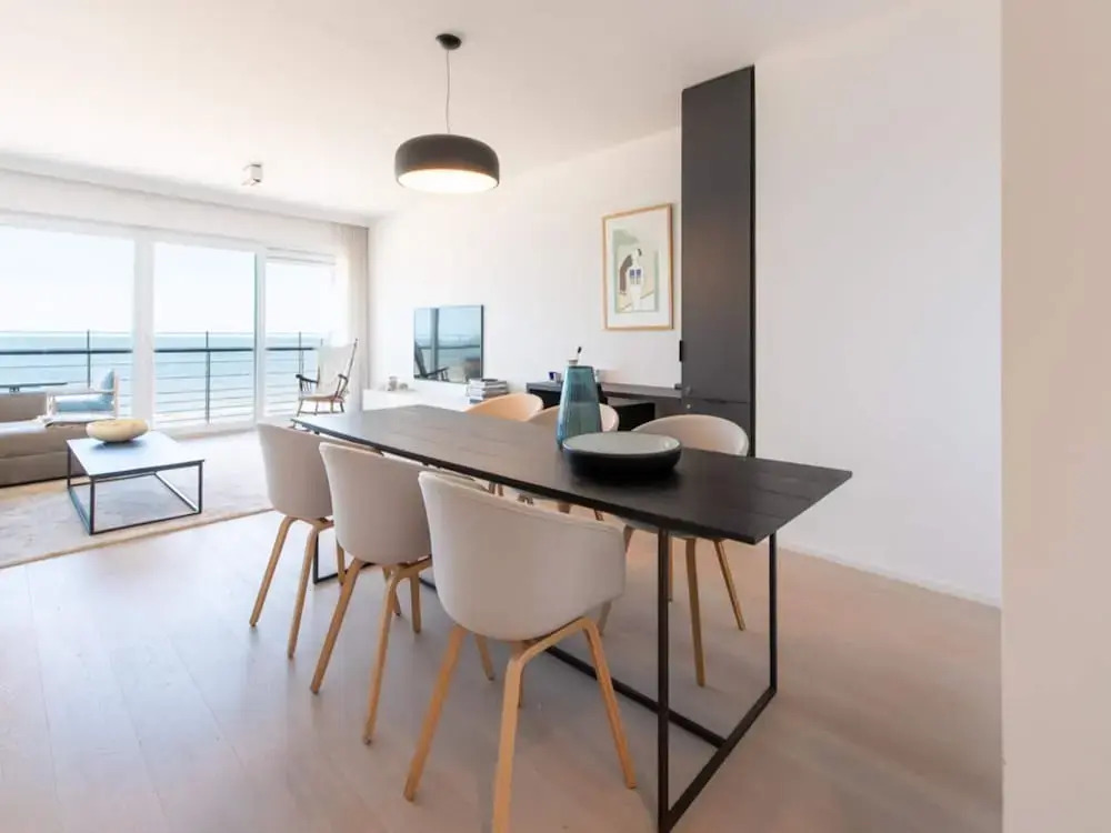 Duplex Apartment With 4 Terraces and sea View
