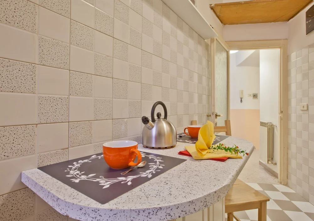 TRASTEVERE PALACE GUEST House