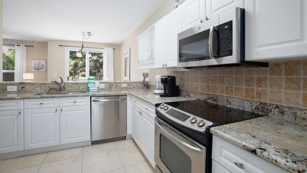 Turnberry 8566 (2G) - 3BR 2.5BA - (10)