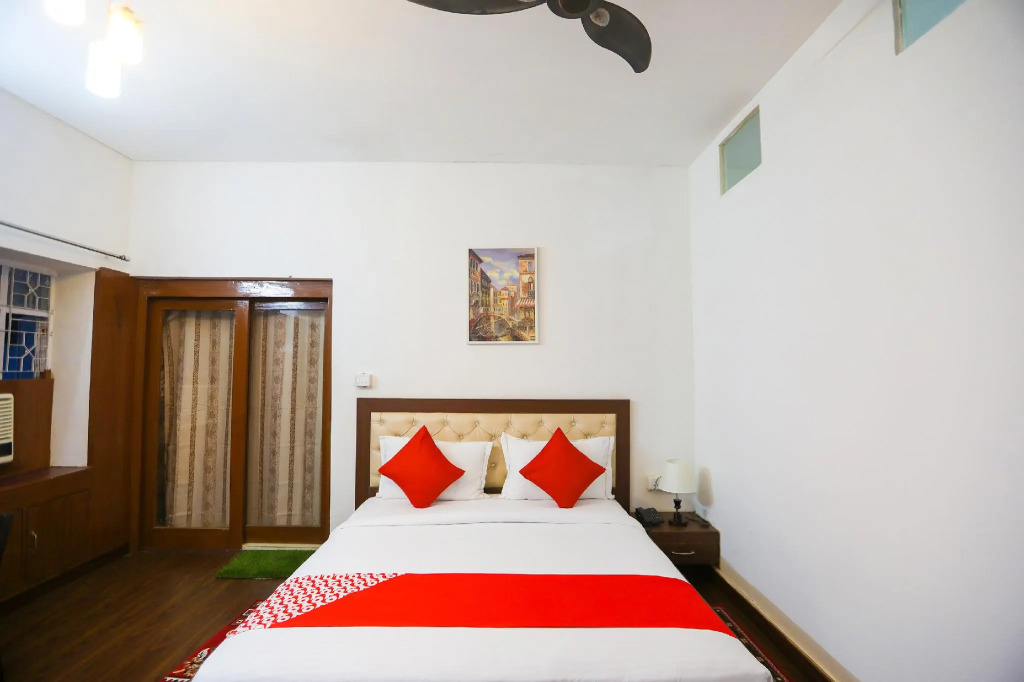 OYO 62702 Golden Home Stay