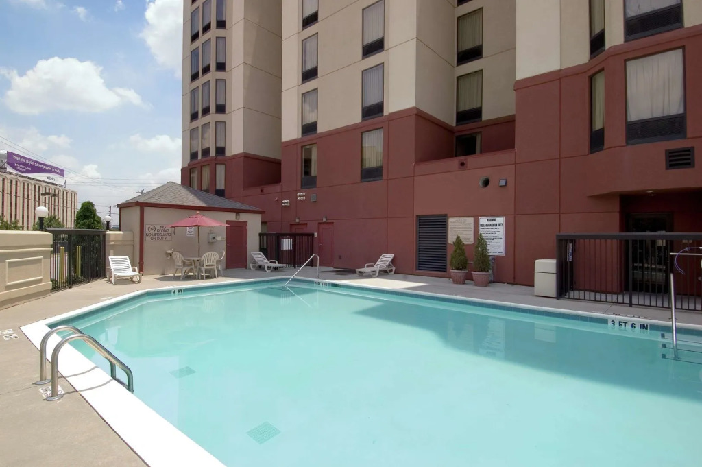Hampton Inn & Suites-Atlanta Airport North-I-85
