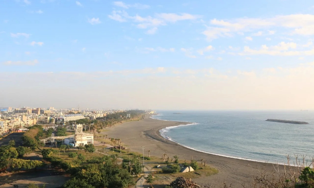 Holiday Inn Express Kaohsiung Love River by IHG