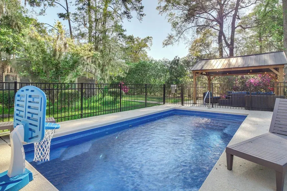 4 Mi to Savannah: Home w/ Gazebo & Seasonal Pool!