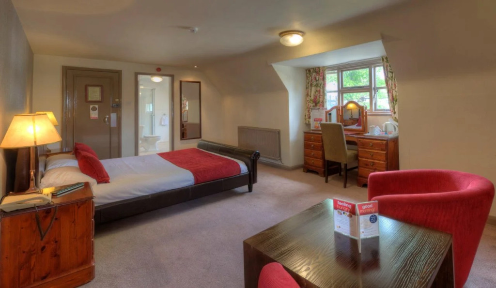 Castle Hotel by Chef & Brewer Collection