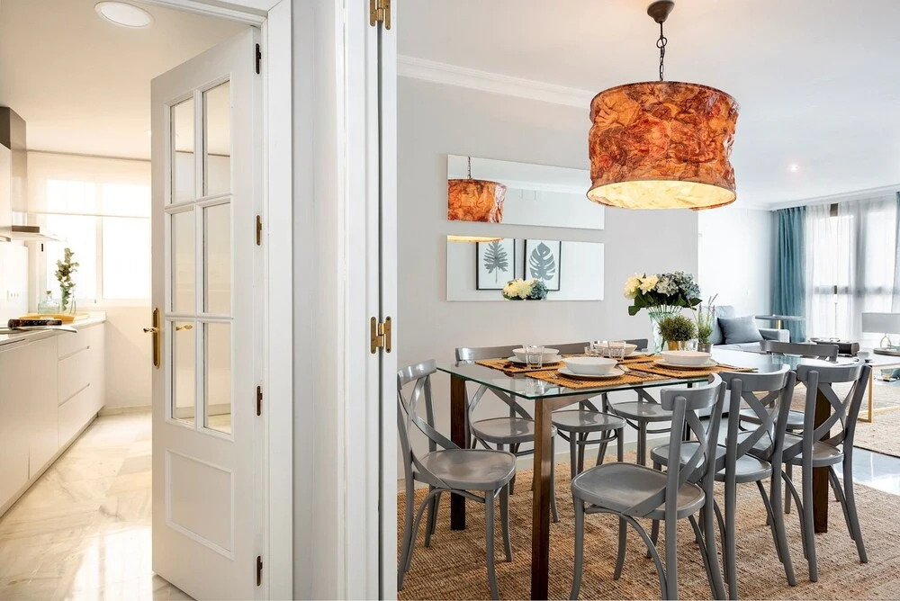 Luxury 3 Bd Apartment Next to the Cathedral. Constitución III