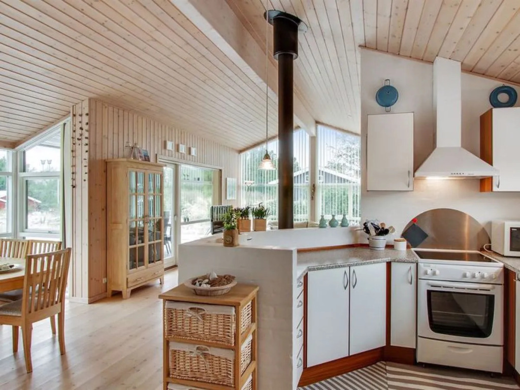 "Sylvia" - 2.3km from the sea in NW Jutland
