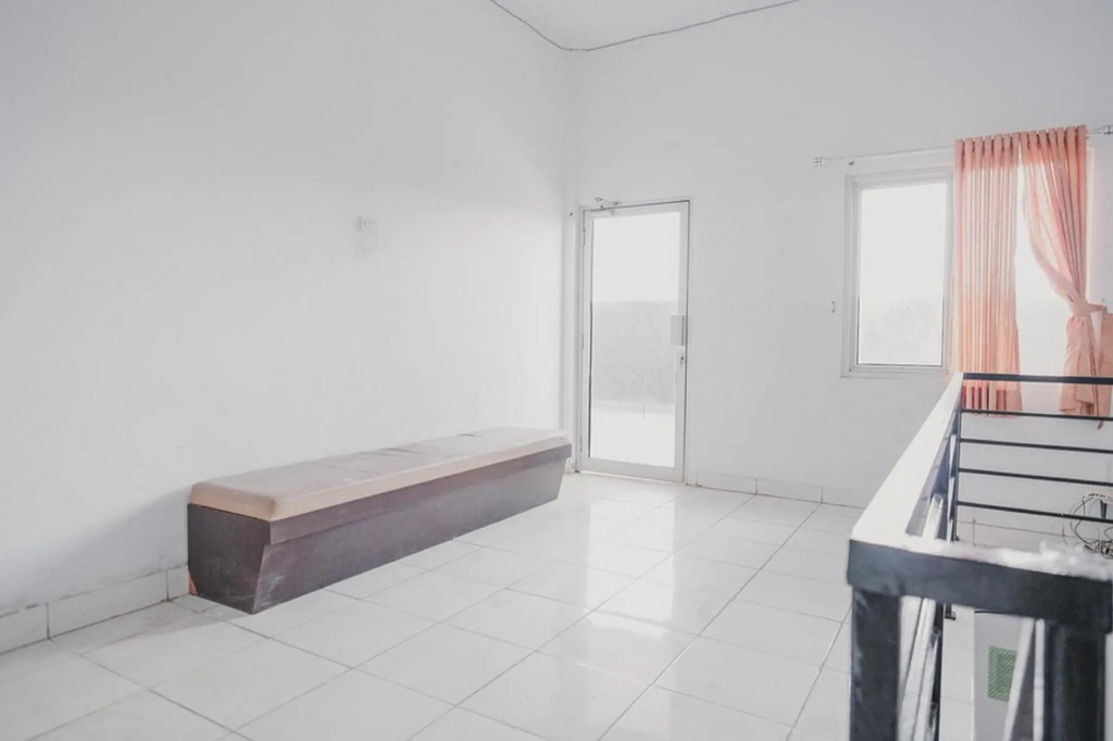 RedDoorz @ Jalan Hayam Wuruk Lampung 2